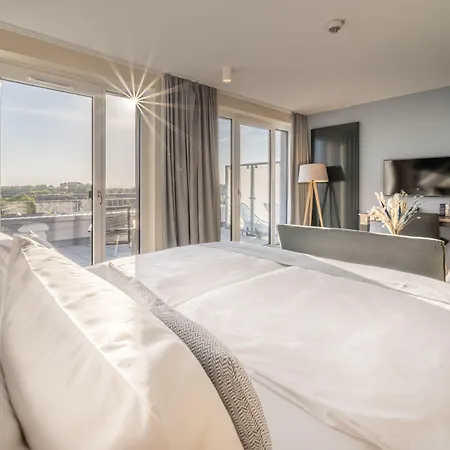 Kuestenperle Strandhotel & Hotel 4*